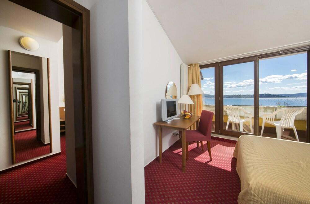 Hotel Vile Park Portoroz Exterior photo